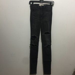 [Hollister] black ripped skinny jeans